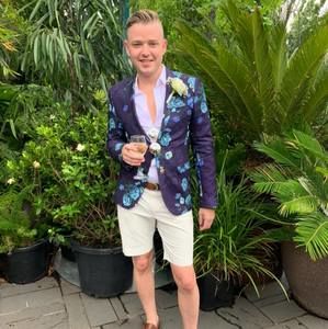 Meet your Posher, Harley